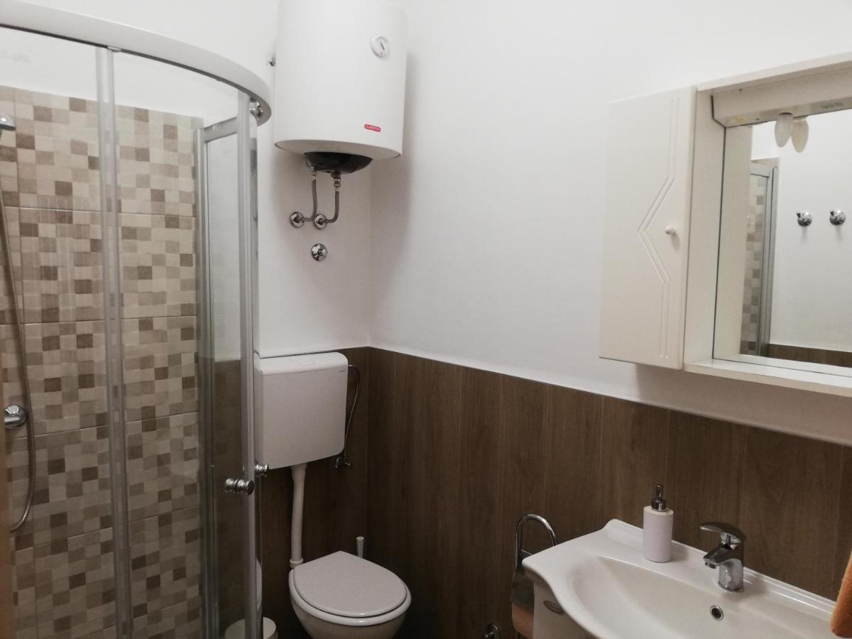 Adria Apartments Póla Kültér fotó